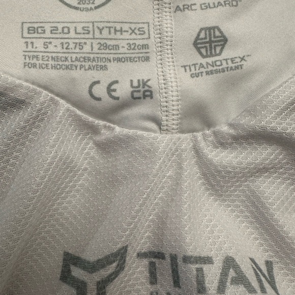Titan Battlegear Cut Resistant Baselayer Neck Guard Hockey Shirt Youth XS 4/5 - Picture 11 of 14